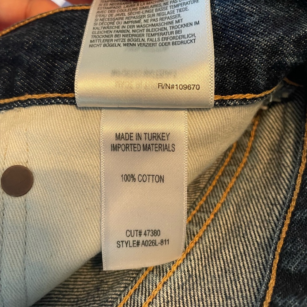 Agolde Denim Shorts - Picture 10 of 11